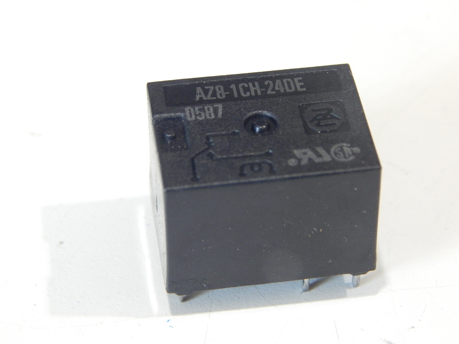 AMERICAN ZETTLER AZ8-1CH-24DE Relay,Miniature,PC Board, 24 Vdc, 6 Amps ...
