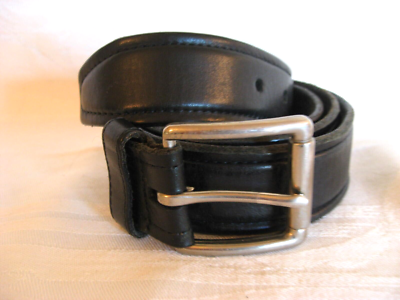 Black Levi\'s Genuine Leather Silver Buckle Belt Unisex Size Medium Levis Mens Black Synthetic Leather Belt With Silver Buckle  main image 4