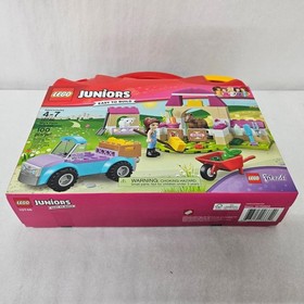 LEGO Juniors Mia's Farm Suitcase 10746 Friends Building Set 100pcs Damaged Case