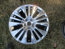 19 x 7 Toyota Venza OEM Factory Hyper Silver Wheel Rim 2021-2024 69171 Marks
