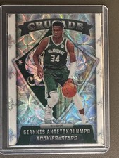 2021-22 Panini Chronicles - Crusade Giannis Antetokounmpo #620 Asia