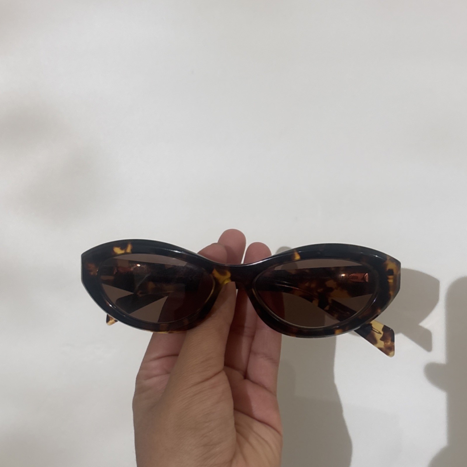 Prada Cat Eye Tortoise Shell Sunglasses Brown Tinted Lens with Case thumbnail 5