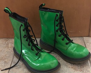 no boundaries combat boots