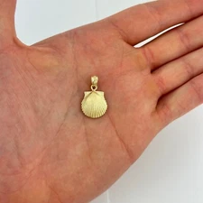 14k Yellow Gold Solid Small Seashell Charm Pendant Nautical