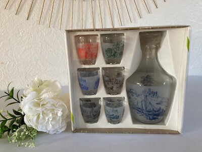 Vintage service à liqueur 7 pièces carafe et verres en boîte