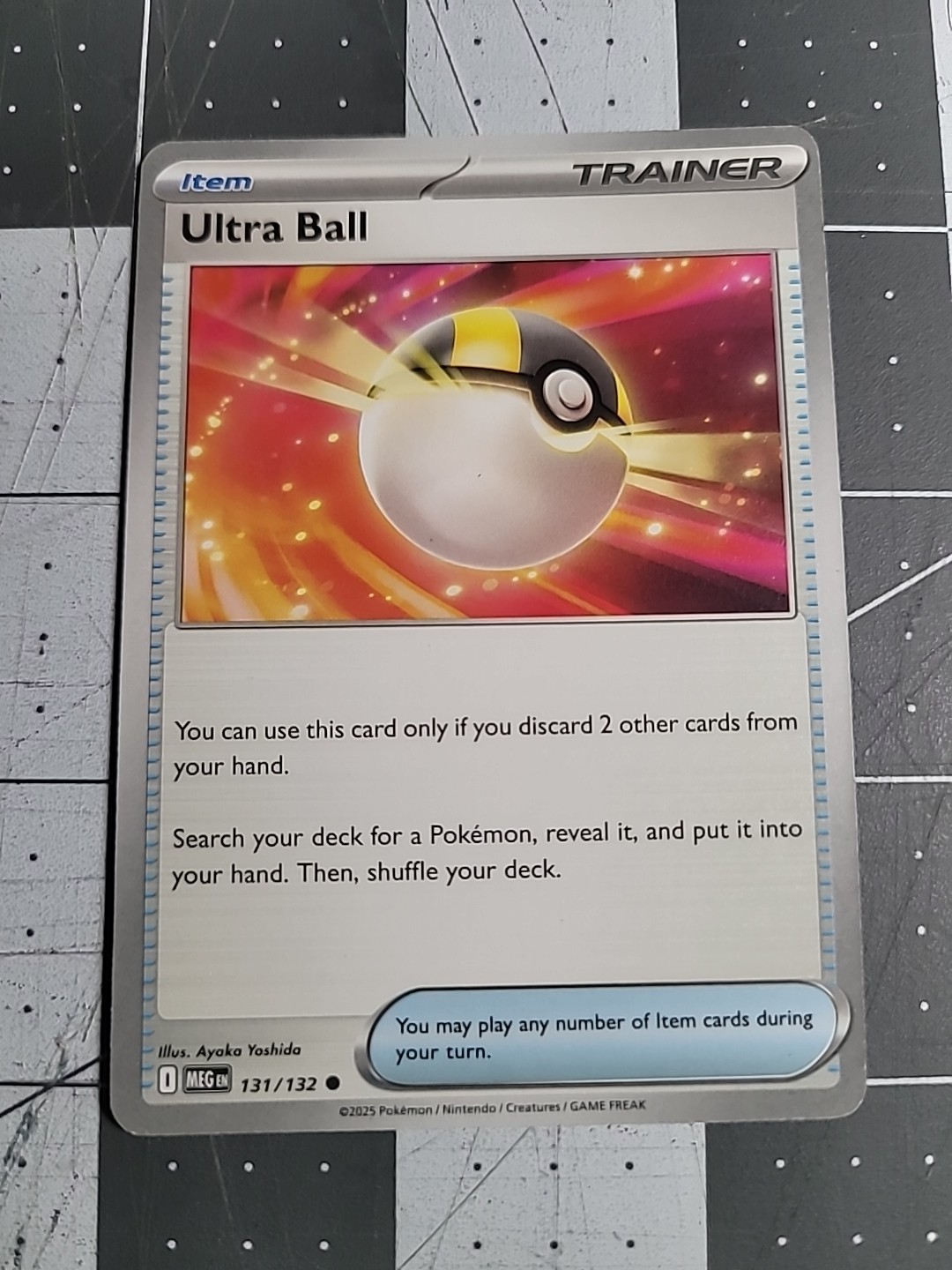 Ultra Ball 131/132 Me01: Mega Evolution Regular