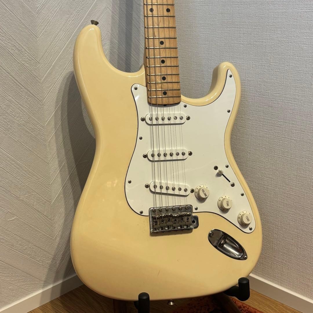 Fender Stratocaster // Electric Guitar / made in Japan