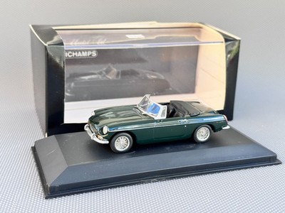 Minichamps MG MGB Cabriolet 1962-69 Racing Green Maßstab 1:43 430 131031