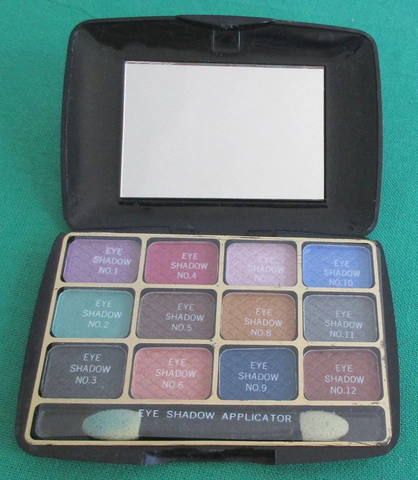 Sombra Cameo Cosmetics 12 realçadores de olhos #315 espelho compacto e aplicador - Imagem 2 de 4