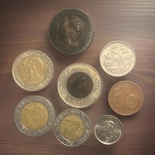 Mixed World Coin Lot 8pc - Canada 2 Dollar Toonie, 2 Euro, Mexico Pesos, UK