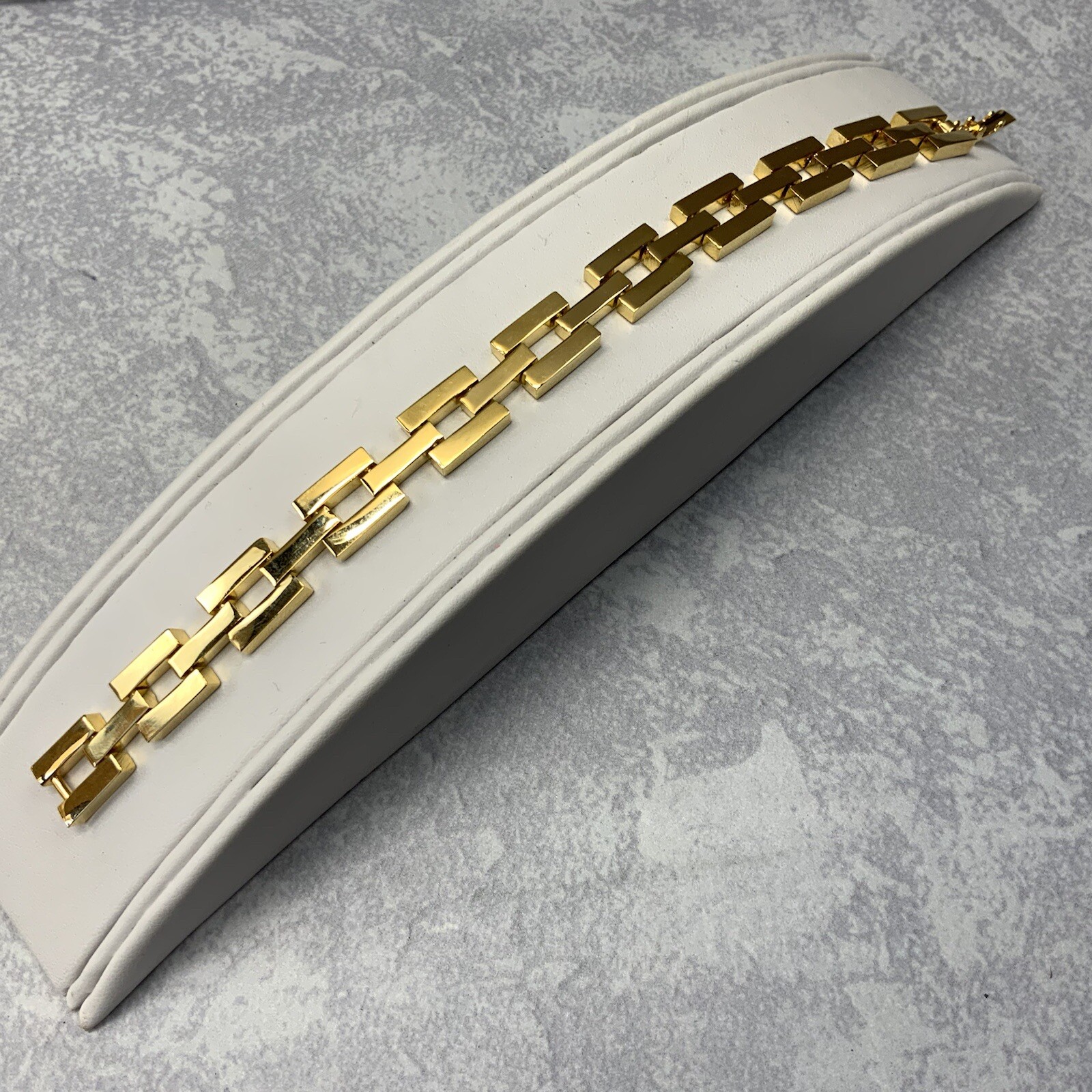 Classic Gold rectangle link bracelet - image 2