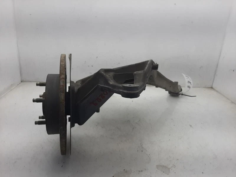 2006 BUICK LUCERNE задний кулак/заглушка ступица - Изображение 3 из 4