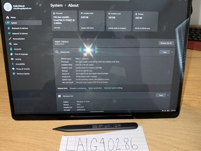 Surface Pro 8 13'' I5-1135G7, 8GB RAM, 256GB, Graphite + Cord