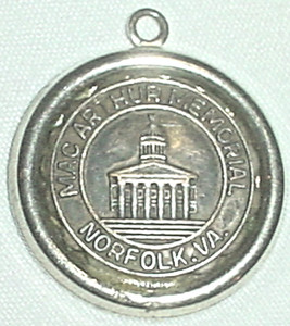 Vintage Macarthur Memorial Norfolk Virginia Souvenir Disk Charm 0.75"