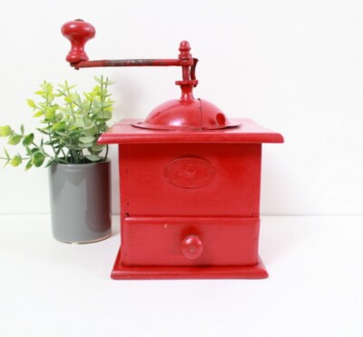 Large old coffee grinder Mutzig-Framont - Bas-Rhin
