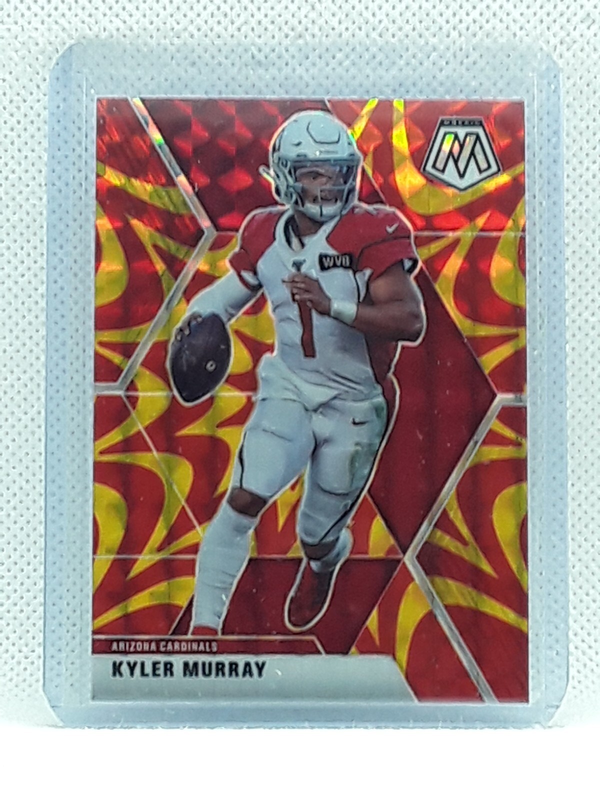 Kyler Murray 2020 Mosaic Football - Gold Reactive #8 - Arizona Cardinals