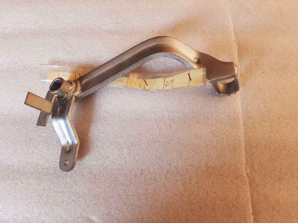 PEDALE DE FREIN ORIGINE PEUGEOT POUR MOTO DE COLLECTION " PEUGEOT SX8 " NOS - Photo 2/4