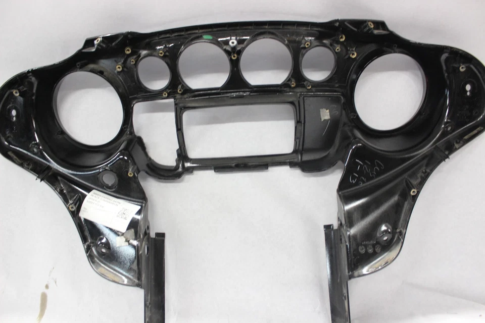 CARENADO INTERIOR NEGRO SATINADO 57000065BYM 2018 H-D STREETGLIDE Foto 3 de 4