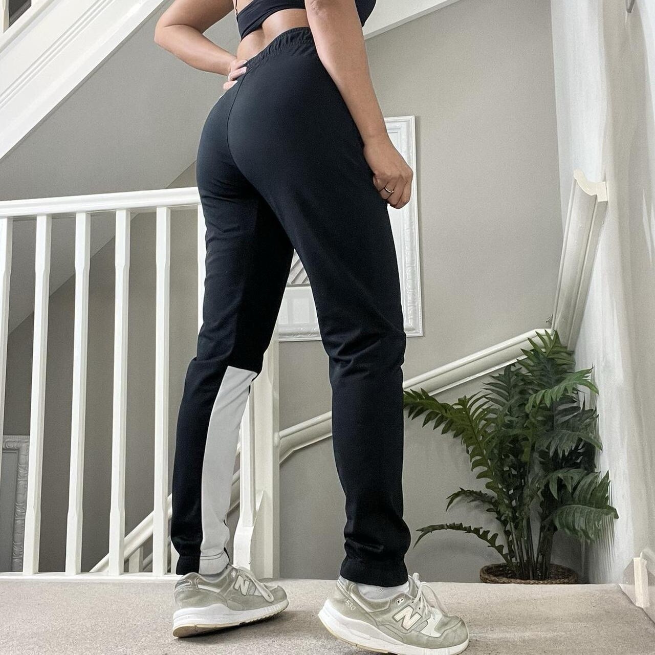 Vintage Nike Softshell Track-pants Slim Fit Size S Unisex Gym Active Rare Y2K image 3