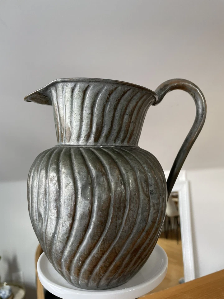 Jarra jarra de cobre estañado remolinada de exportación china 1890-1930 Foto 3 de 4