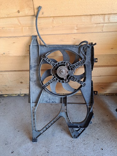 X8* Opel Corsa C Kühlerlüfter Lüfterkühler 8038845