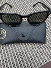 Ray-Ban Women  s Black Sunglasses Excellent Condition