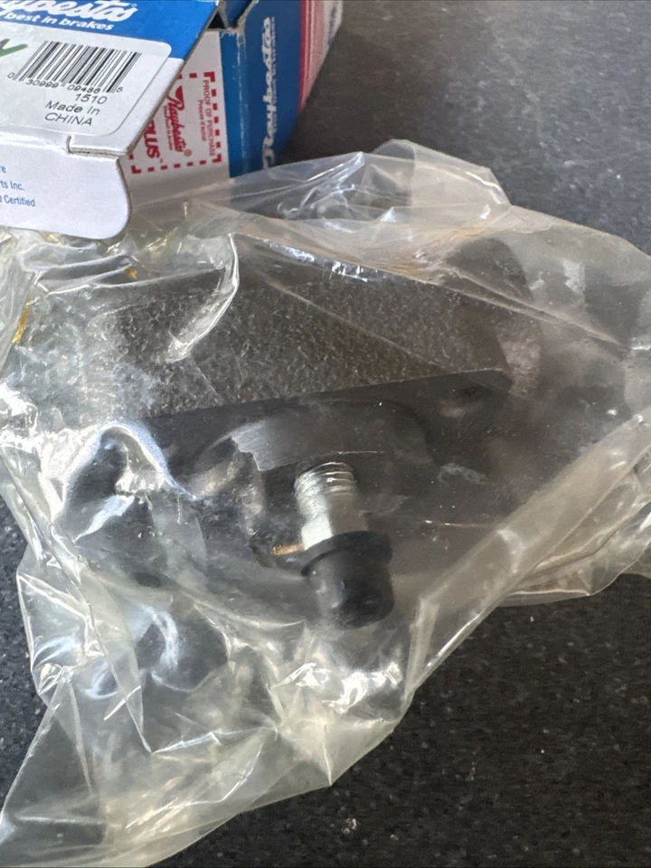 (2) Цилиндр заднего барабанного тормоза подходит для: 1973-1975 Chevrolet Nova Raybestos - Изображение 3 из 4