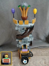 LEGO Angry Birds: King Pig's Castle (75826) -  ALL mini figs + instructions