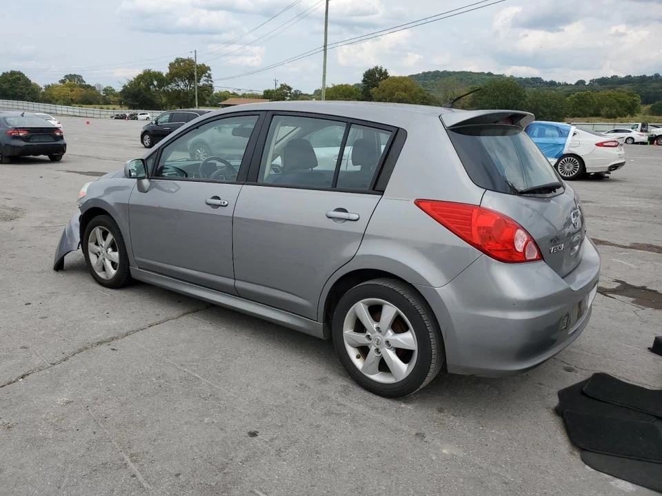 Used Fuel Tank fits: 2012 Nissan Versa  Grade A Foto 2 de 4