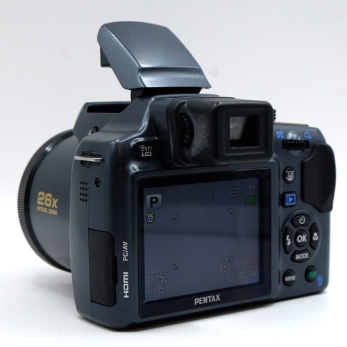 Pentax X90 12.1MP CCD Sensor Digital Bridge Camera 26x Optical Zoom Lens Charger - Picture 5 of 17