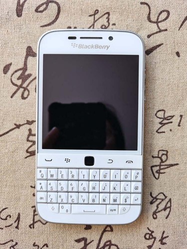 BlackBerry Classic Q20 Unlocked 4G 16GB microSDXC Keyboard Smartphone SQC100-2 - 第 27/34 張圖片