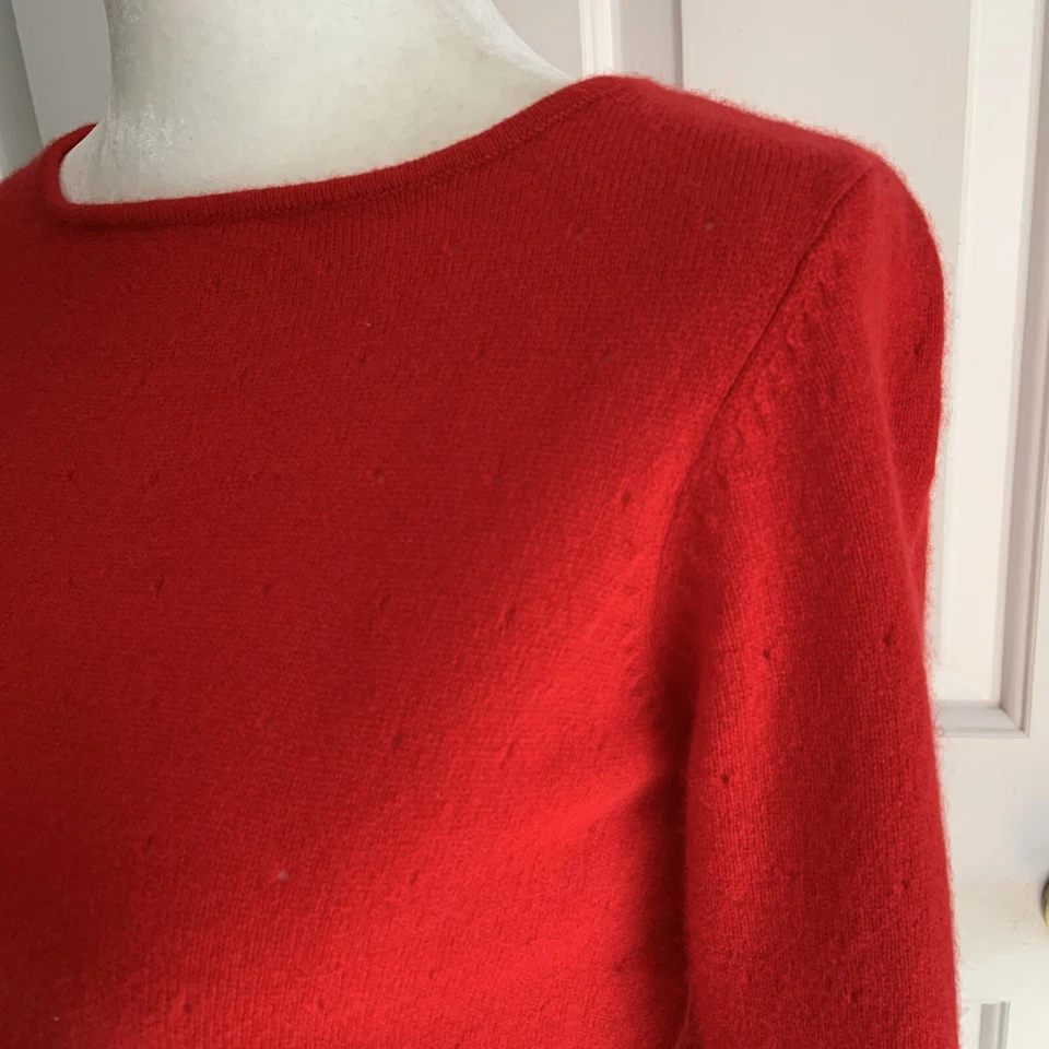 NEW Liz Claiborne Red Cashmere Sweater 3/4 sleeve perforated knit petite sz SP - Image 3 of 4