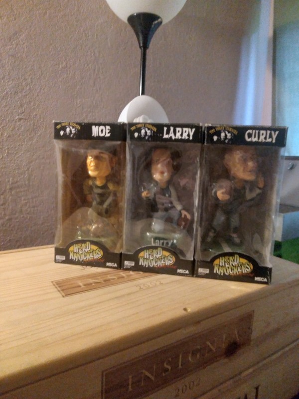  (3 STOOGES)  LARRY CURLY & MOE  FOOTBALL BOBBLEHEAD NODDER HEAD KNOCKERS 