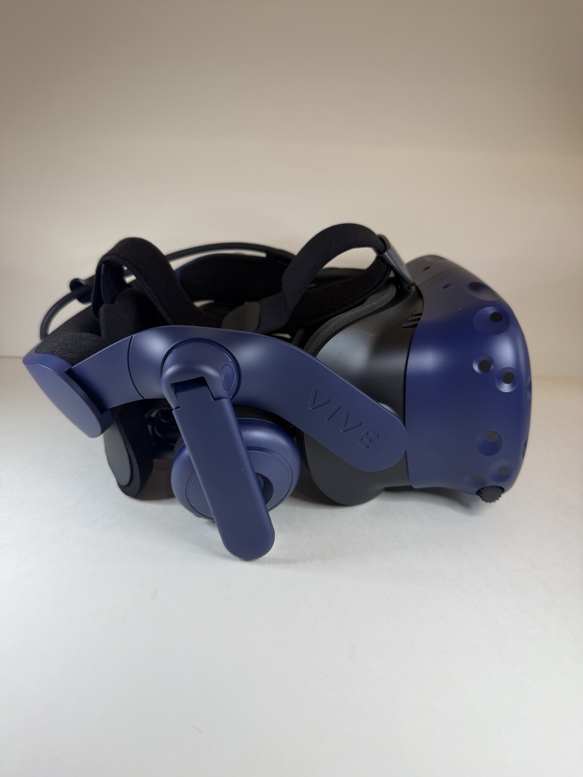 HTC Vive Pro HMD OLED Virtual Reality VR Headset Only + Cable - Tested Working