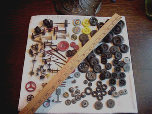 VINTAGE LOT OF WHEELS TIRES TOY PARTS  CARS TRUCKS  TRACTOR FARM OTHERS OLD