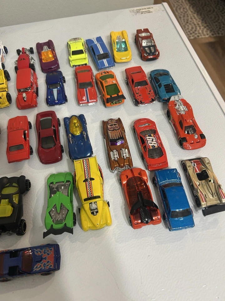 Hot Wheels - Matchbox - Huge Bulk Lot - 5 Lbs - 50+ Diecast - Vintage - Image 4 of 4