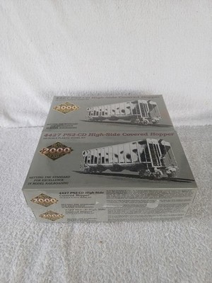 Proto 2000 HO ATSF werkseitig versiegelt 4427 hohe Seite bedeckt Trichter vierer Pack Set