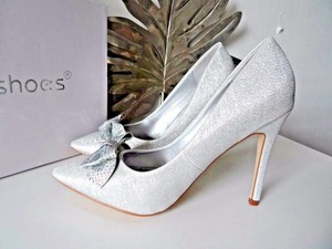 silver shoes size 5