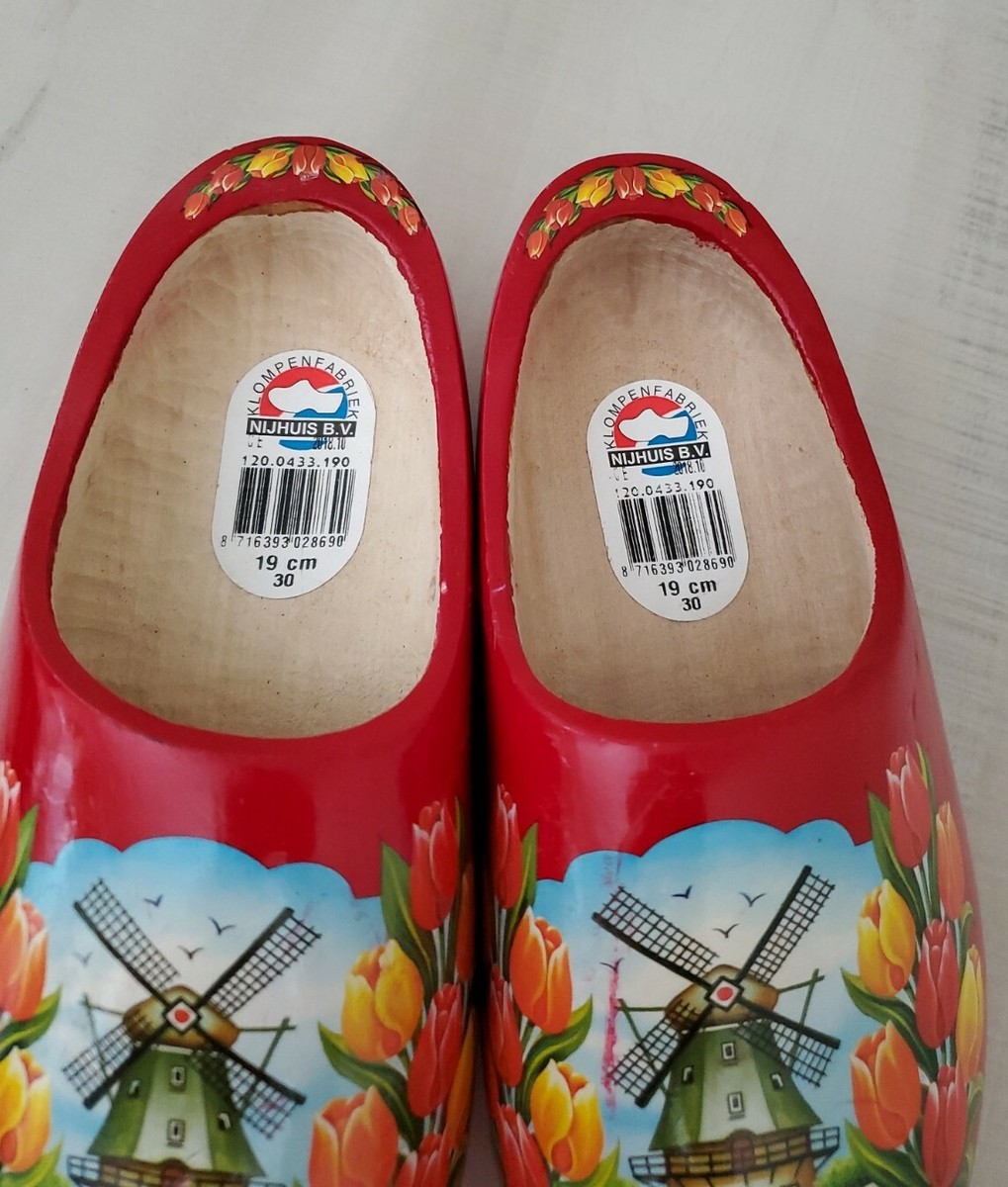WOODEN DUTCH CLOGS SHOES HOLLAND RED WINDMILL TULIPS 19cm | eBay