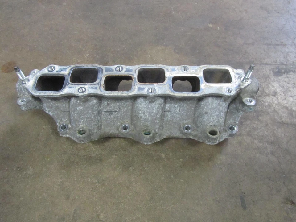 Нижний впускной коллектор двигателя 11-12 INFINITI G25 2,5 л полный привод DOHC VQ25HR - Изображение 3 из 4