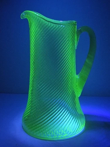 Tall Vintage Uranium Depression Federal Corded Optic Spiral Pitcher   Glows!