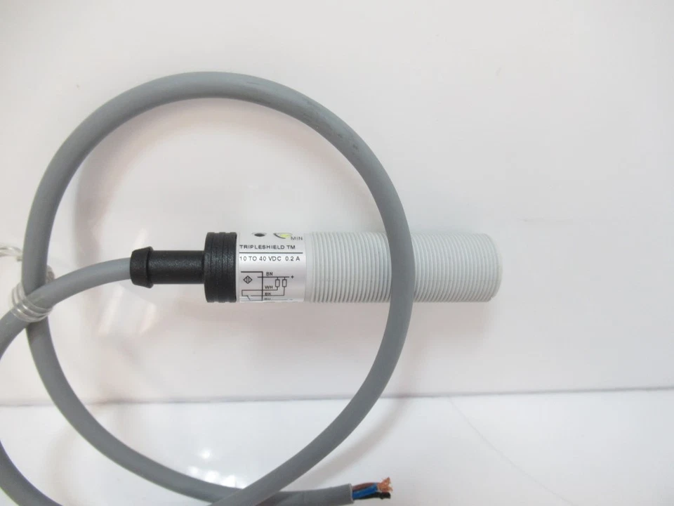 CA18CLF08NA Carlo Gavazzi Capacitive Sensor Triple Shield 0.2A 10-40V DC - Image 4 of 4