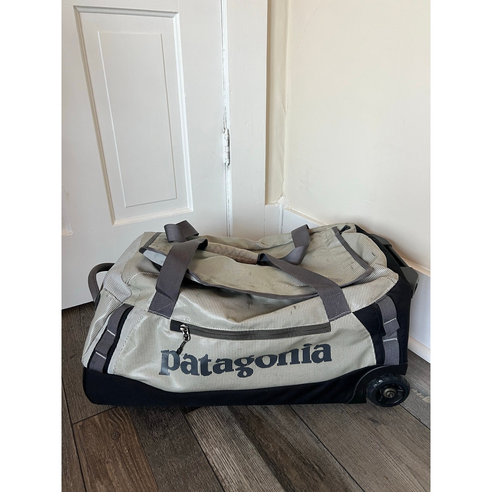 Bag White Carry On