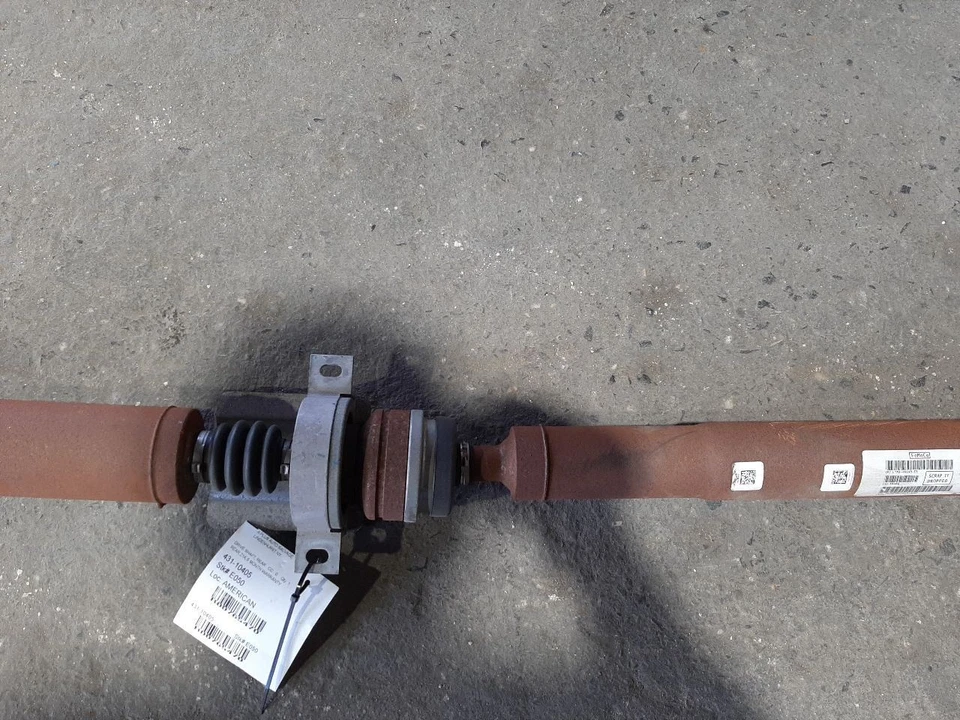 2021 Ford Explorer Rear Drive Shaft 3.3L With Hybrid 4WD Fits 20-23 - Image 4 of 4