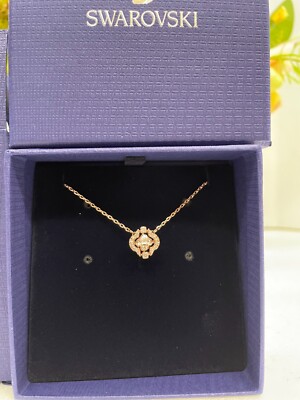Swarovski Una necklace Clover, White, Rose gold-tone plated Swarovski Una necklace Clover, White, Rose gold-tone plated