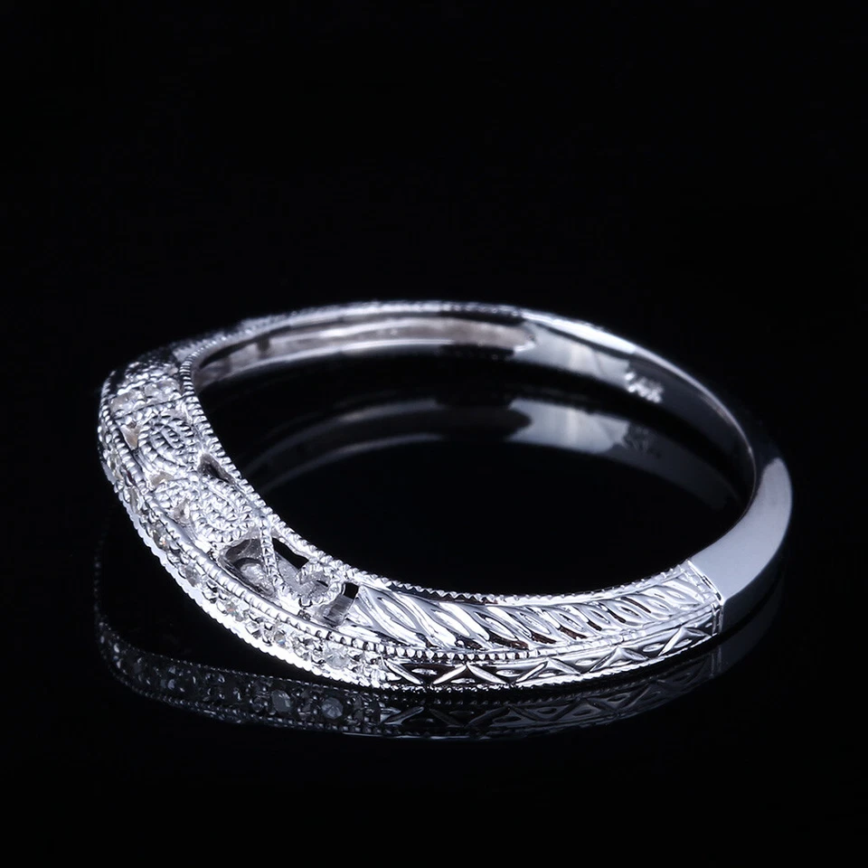 Anillo de aniversario vintage de oro blanco de 10k con diamantes alianza de boda para mujer Foto 3 de 4