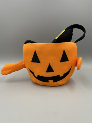 Flipeez Trick Or Treat Pumpkin Jack O Lantern Squeeze Pump Movable Hands