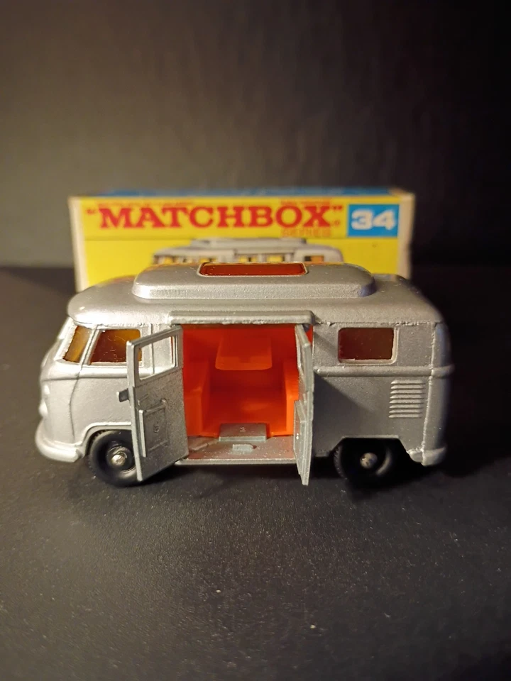 Cámper Volkswagen Matchbox #34D 1968 en caja sólida original F2 Script Foto 2 de 4