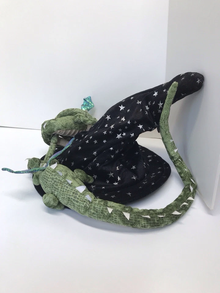 Sombrero de bruja con estrellas plateadas y 2 dragones adjuntos. Halloween. Tiene ajustador de talla Foto 4 de 4