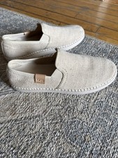 Ugg Women  s Neutral Size 8 EU 39 Cute Slip On Shoes In Good Condition